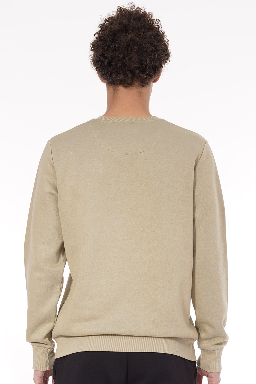 ../../aimeos/1.d/files/andriko-fouter-magnetic-north-men-s-pro-sweatshirt-22050-beige333093.jpeg