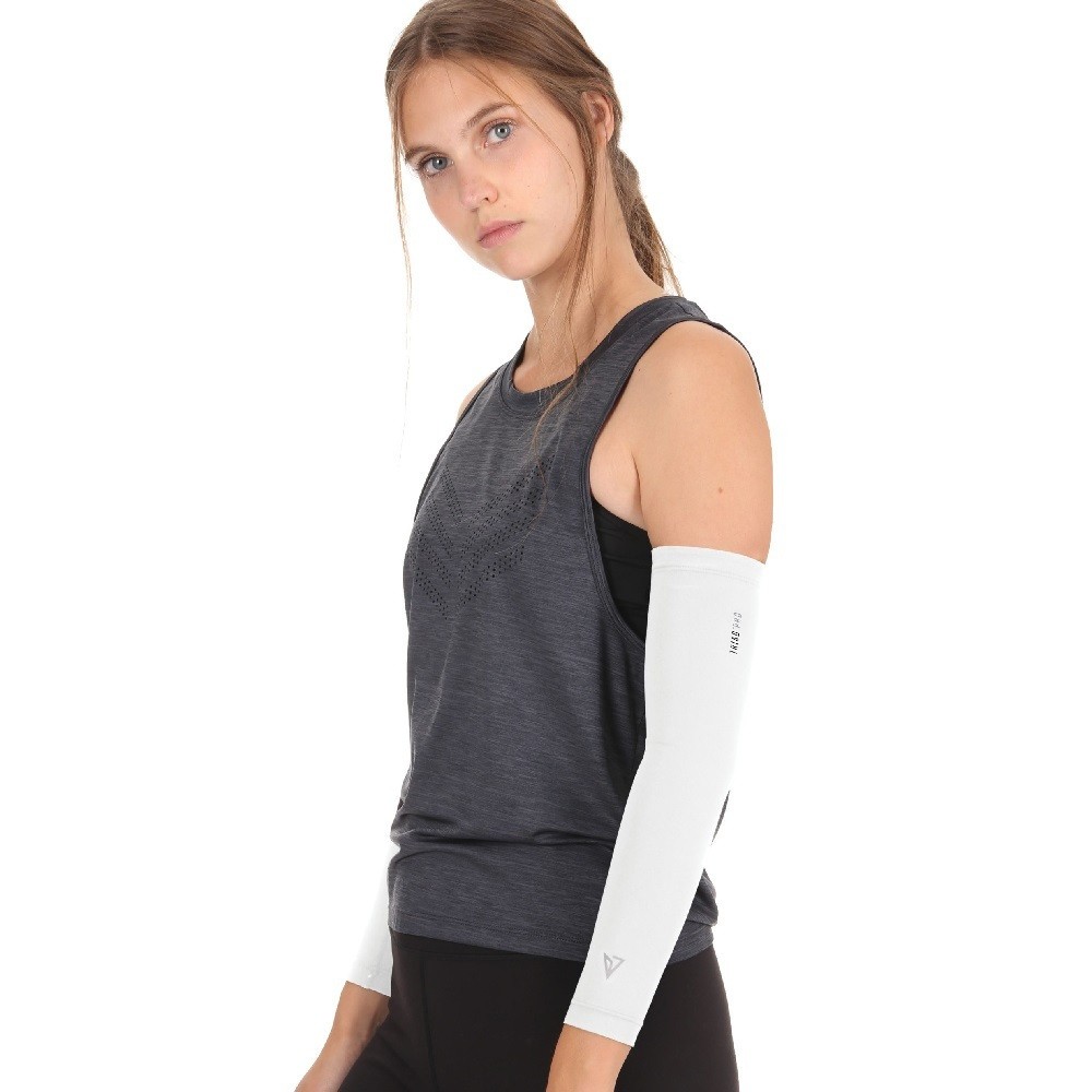 ../../aimeos/1.d/files/compression-arm-sleeves-magnetic-north-50008-white332993.jpeg
