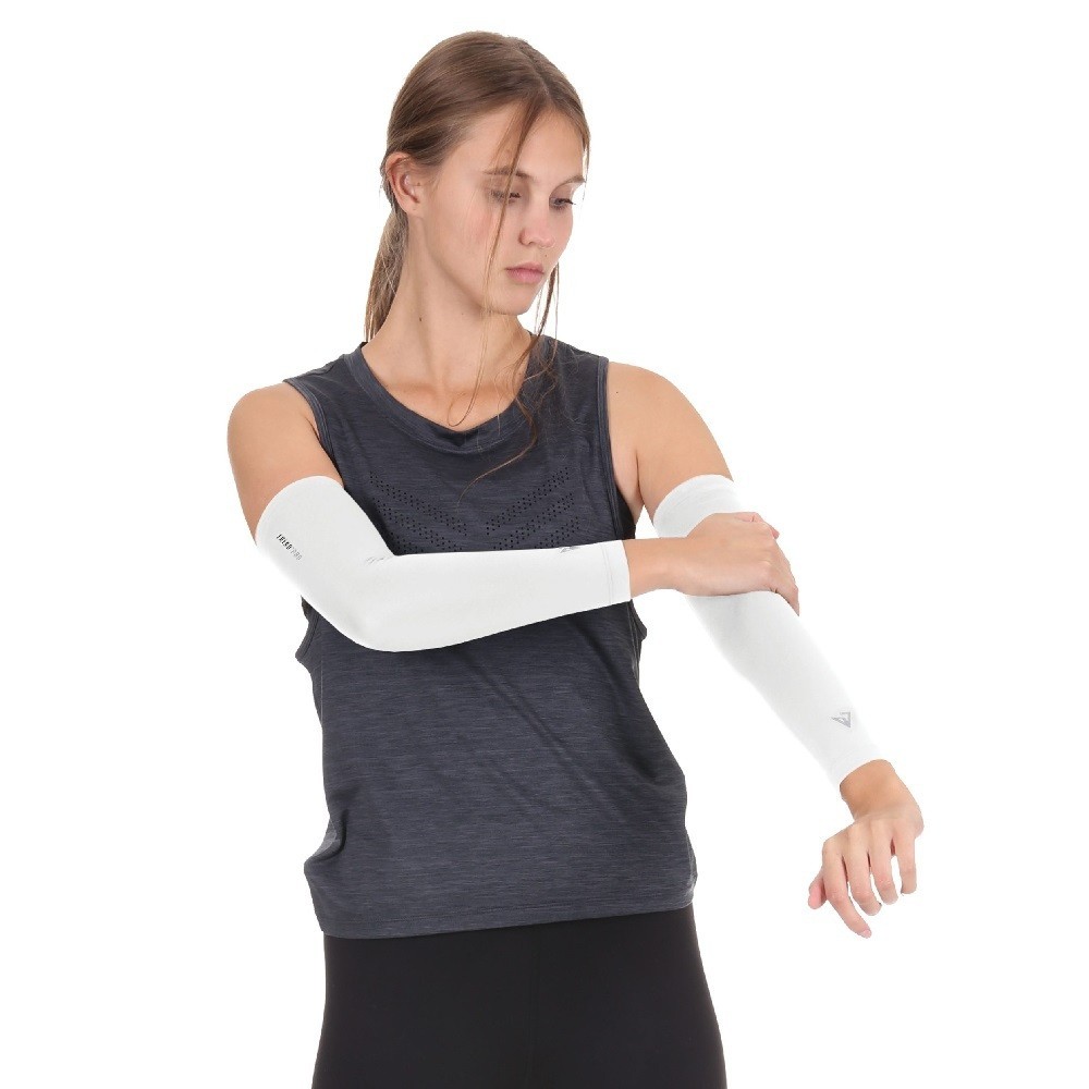 ../../aimeos/1.d/files/compression-arm-sleeves-magnetic-north-50008-white332994.jpeg