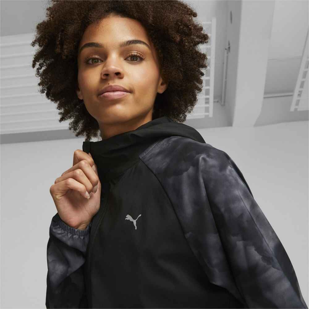 ../../aimeos/1.d/files/ginaikia-zaketa-puma-run-favorite-aop-women-jacket-524035-01354905.jpeg