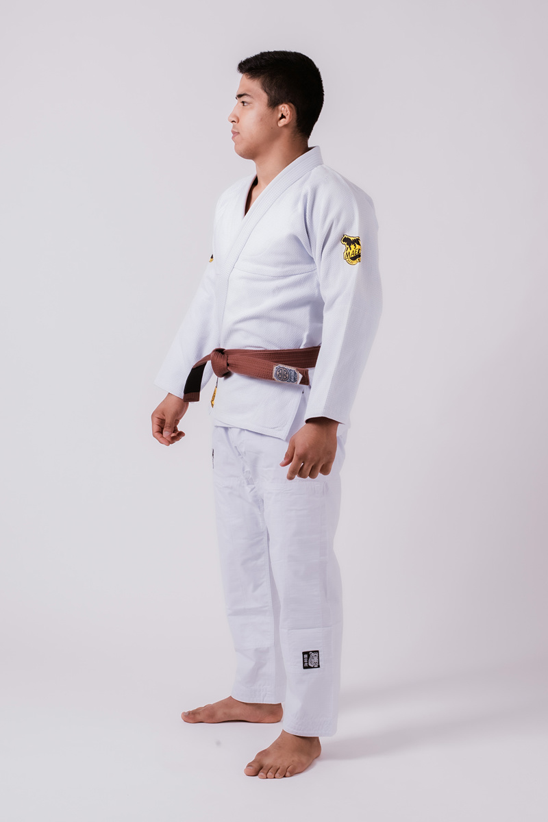 ../../aimeos/1.d/files/maeda-beast-tiger-bjj-gi-white274602.jpeg