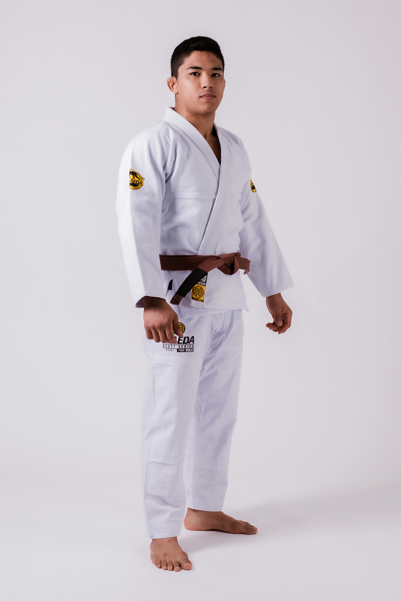../../aimeos/1.d/files/maeda-beast-tiger-bjj-gi-white274604.jpeg