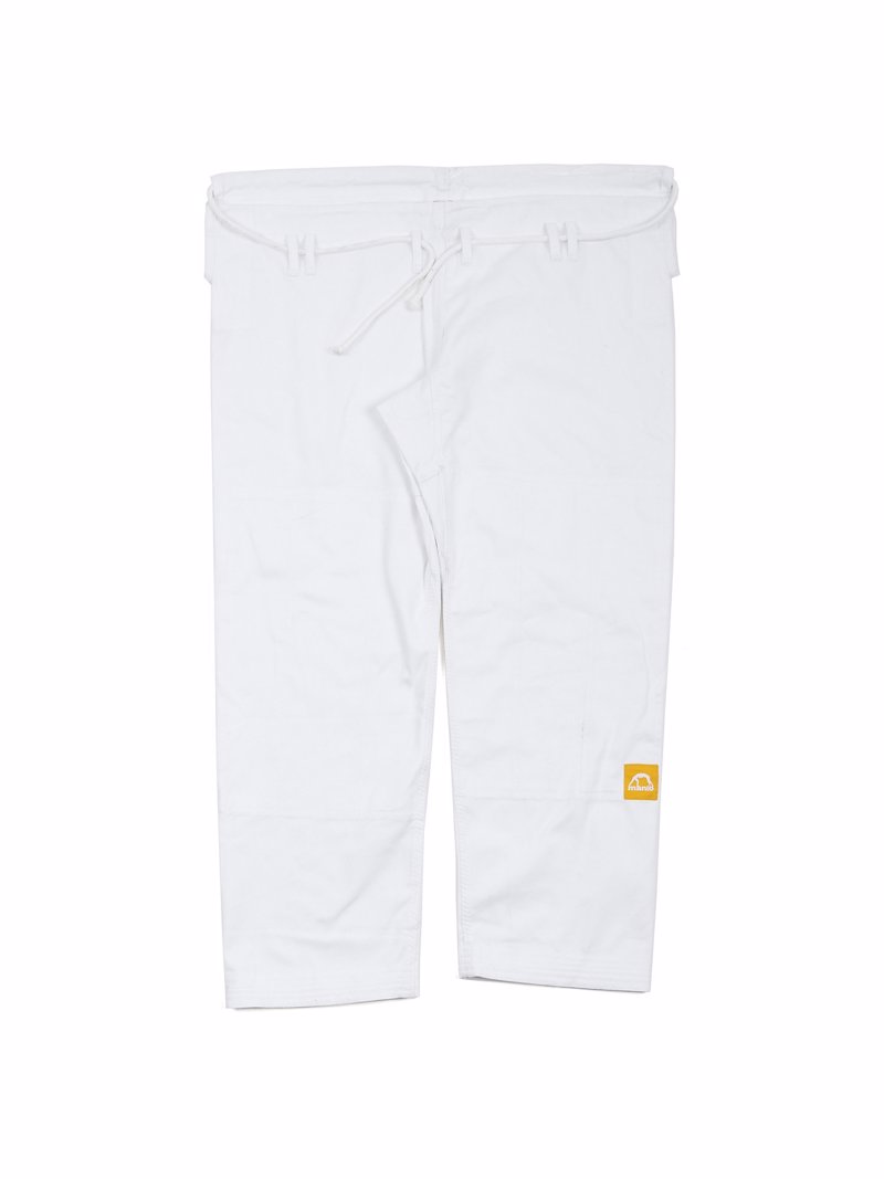 ../../aimeos/1.d/files/manto-base-2-bjj-gi-white273792.jpeg