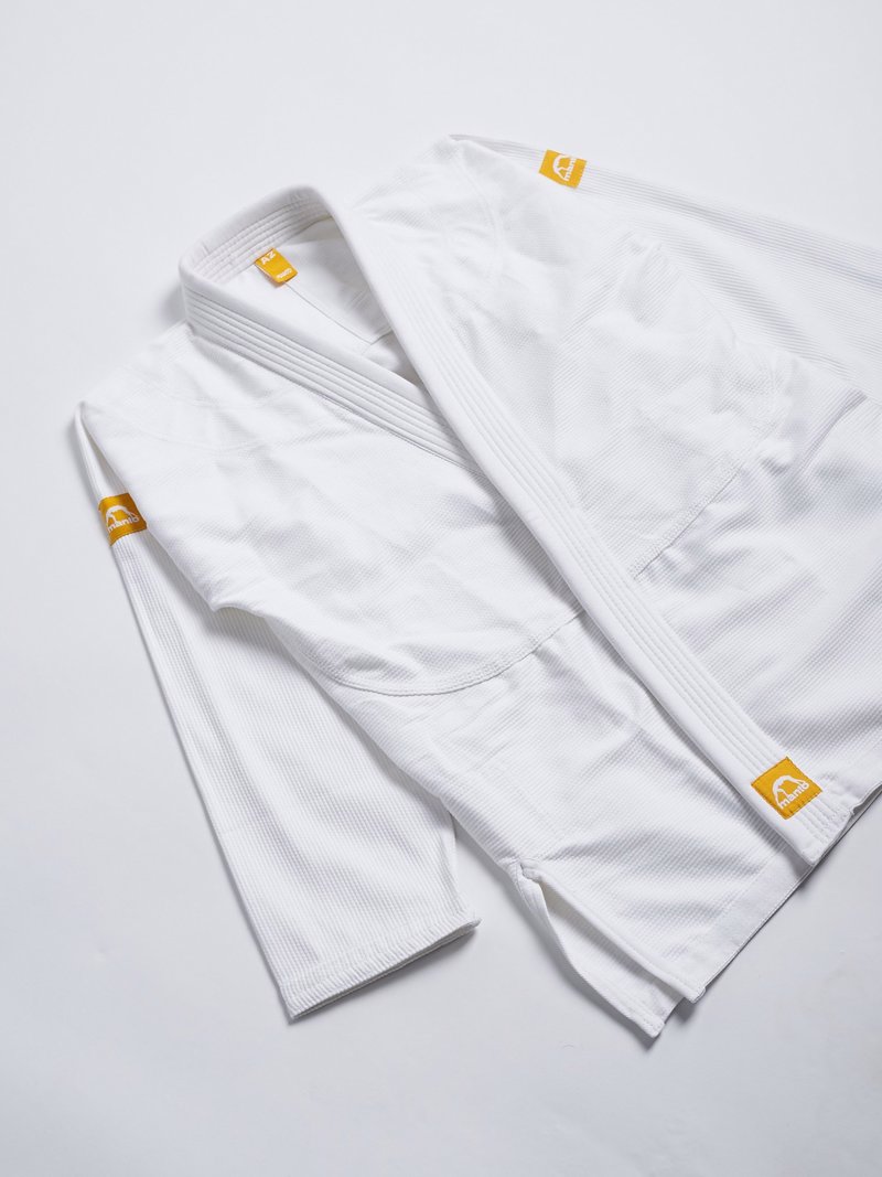 ../../aimeos/1.d/files/manto-base-2-bjj-gi-white273795.jpeg