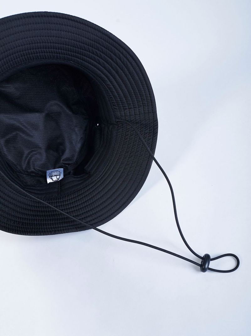 ../../aimeos/1.d/files/manto-bucket-hat-label-23268165.jpeg