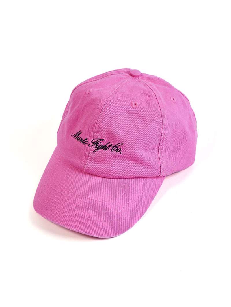 ../../aimeos/1.d/files/manto-dad-cap-italic-pink260502.jpeg