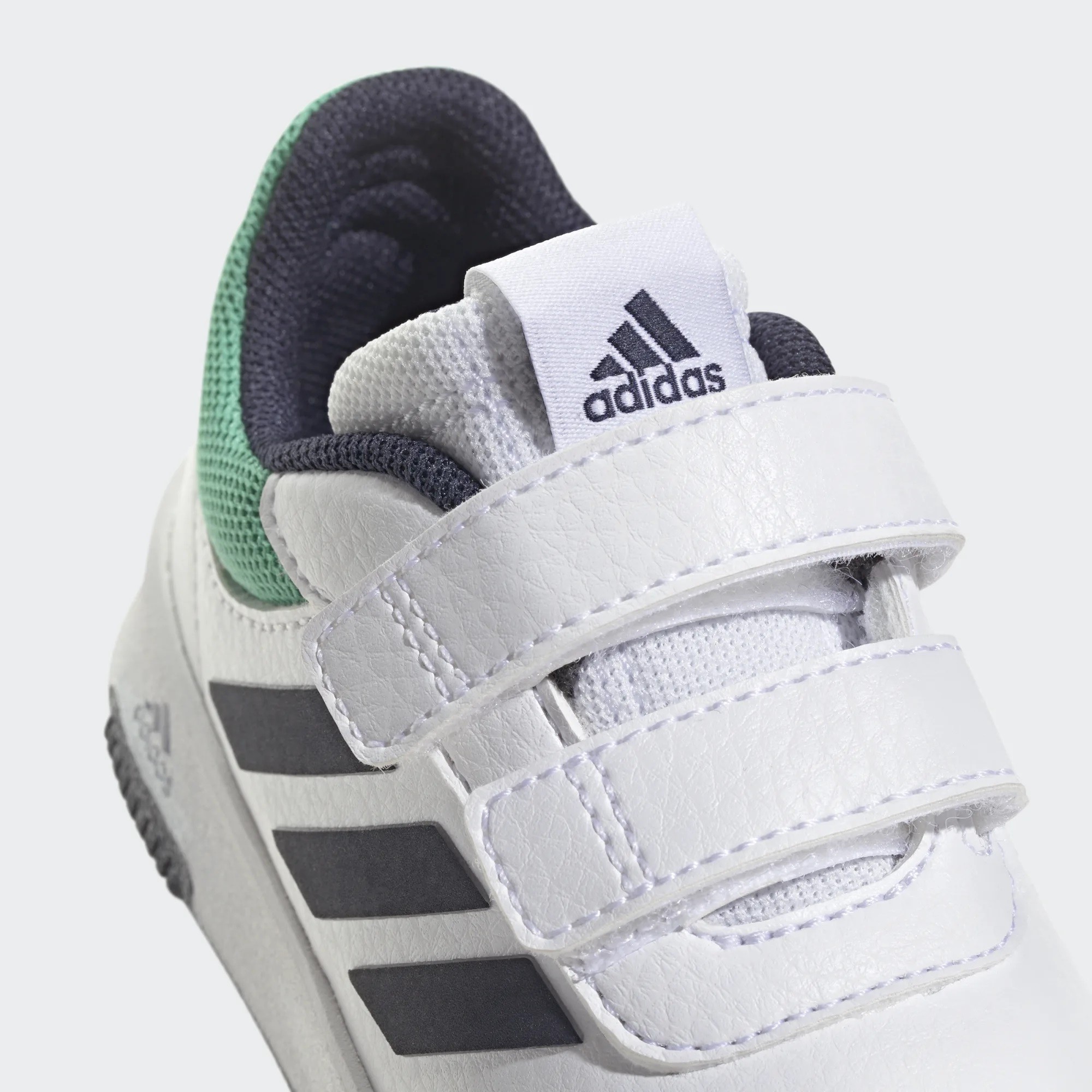 ../../aimeos/1.d/files/paidika-papoutsia-adidas-tensaur-sport-2-0-cf-h06308331026.jpeg