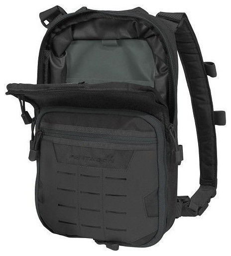 ../../aimeos/1.d/files/sakidio-platis-pentagon-quick-bag-black411034.jpeg