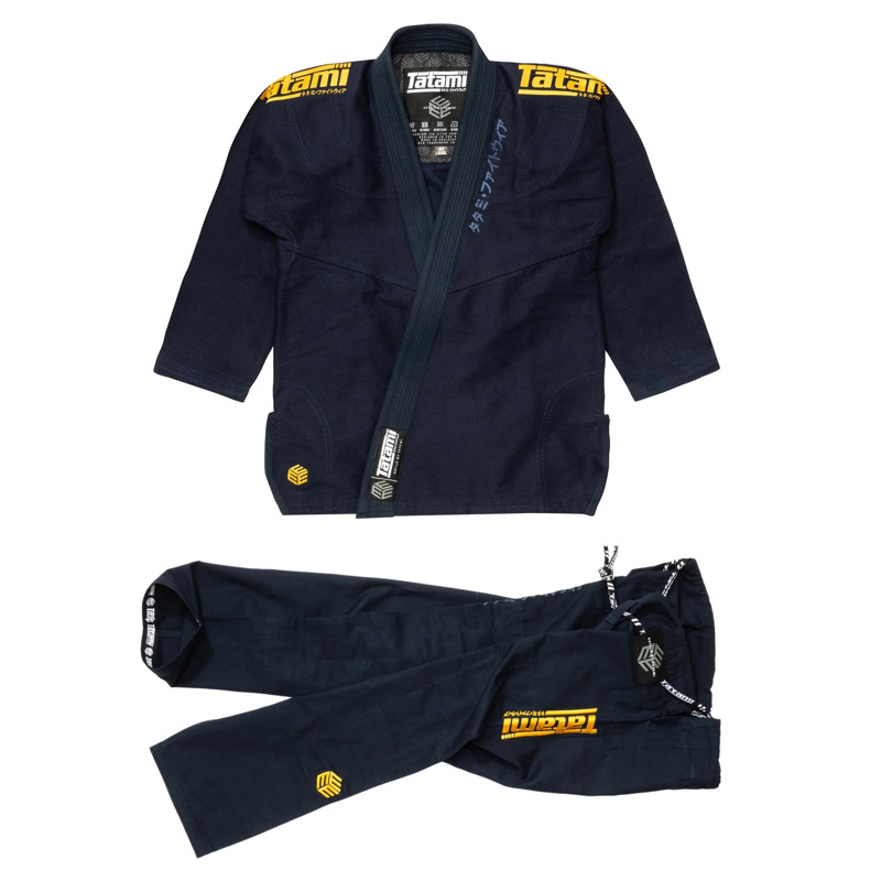 ../../aimeos/1.d/files/tatami-black-label-estilo-bjj-gi-navy-gold261482.jpeg