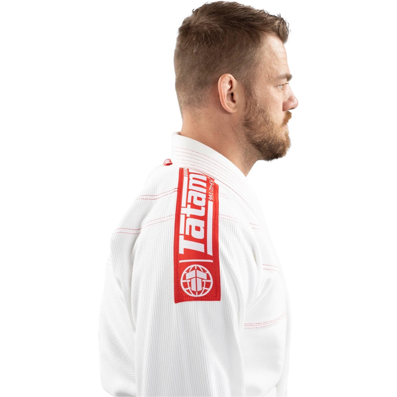 ../../aimeos/1.d/files/tatami-complite-bjj-gi-white261395.jpeg
